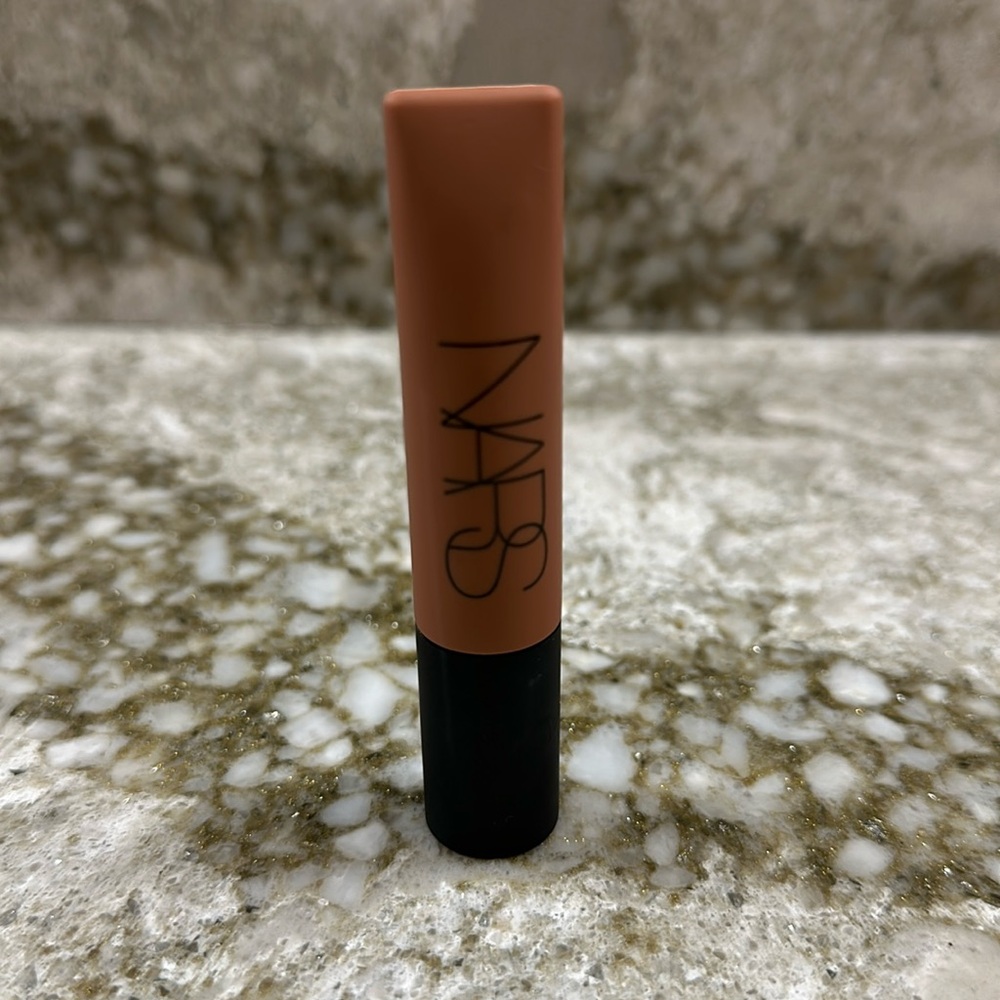 New! NARS Air Matte Lipstick In Surrender (Taupe Nude)